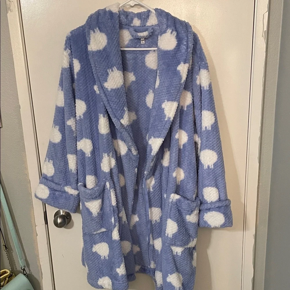 Sonoma Blue and White Plush Robe - Picture 1 of 3